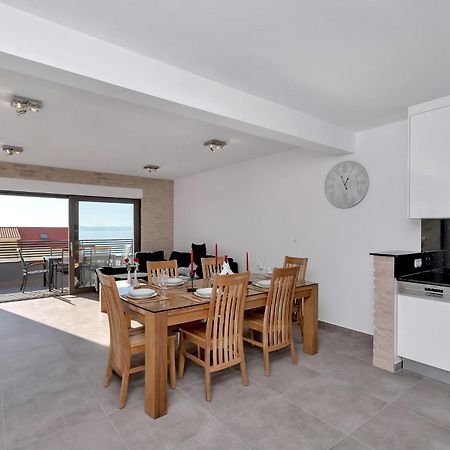 Luxury Apartment Sidro With Free Beach Parking ماكارسكا المظهر الخارجي الصورة